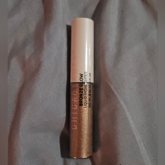 Chica Beauty Mini Liquid Highlighter in Bronze Glow  0.21fl oz BNIB - Picture 2 of 5